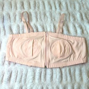 Hands Free Pumping Bra